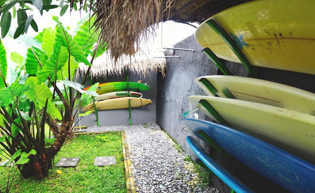 Premier Surf Camp Hotel Canggu Kültér fotó