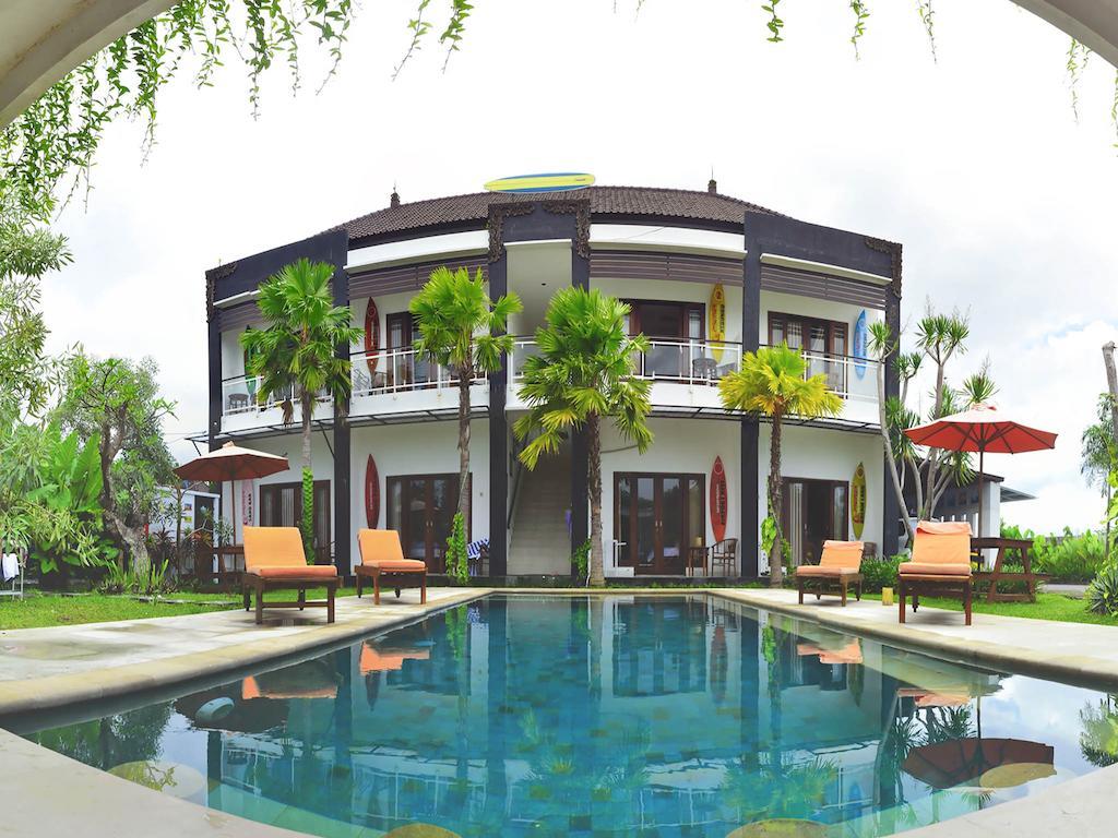 Premier Surf Camp Hotel Canggu Kültér fotó