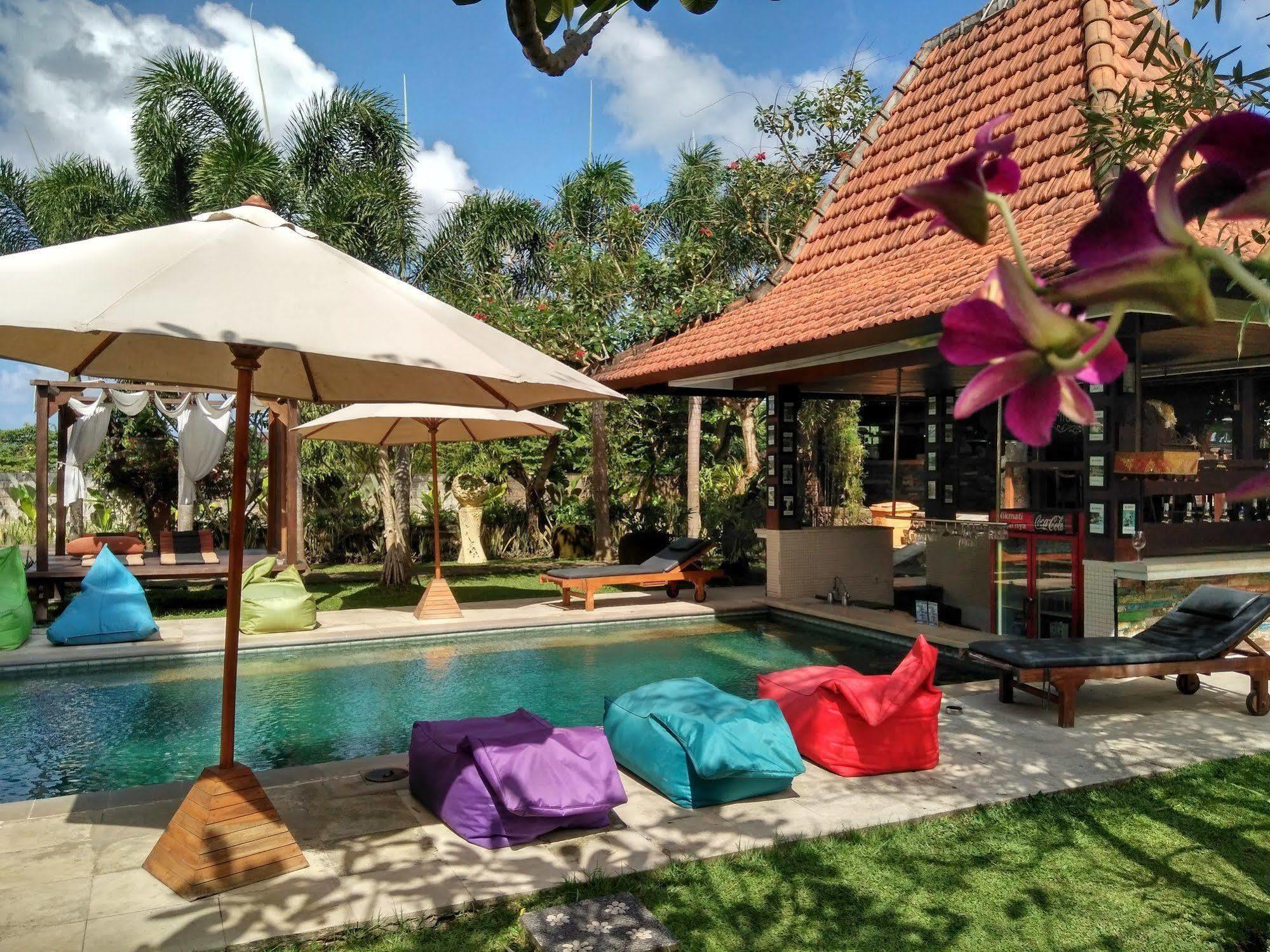 Premier Surf Camp Hotel Canggu Kültér fotó