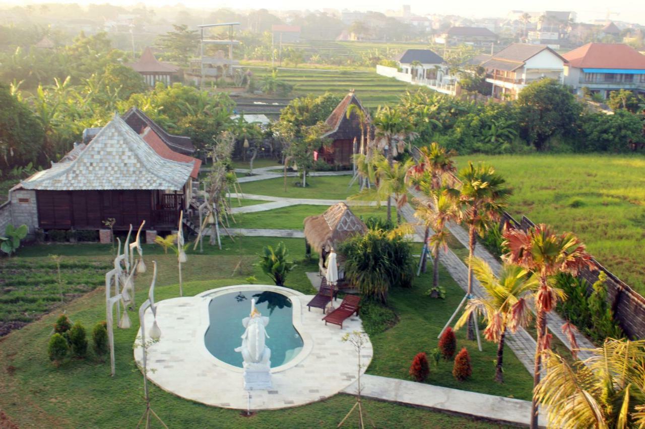 Premier Surf Camp Hotel Canggu Kültér fotó